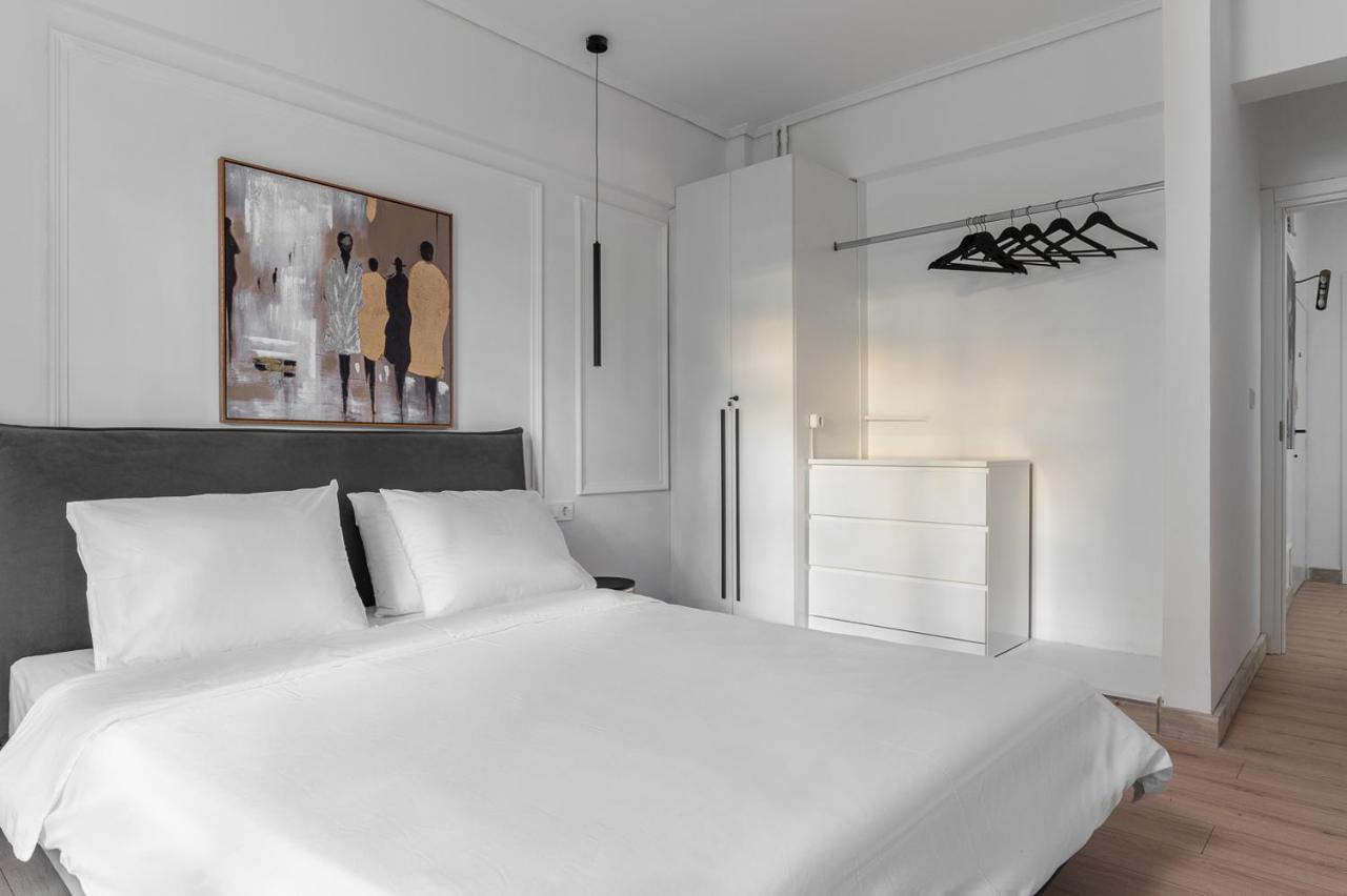 Athenian Postmodern Gem Apartment *